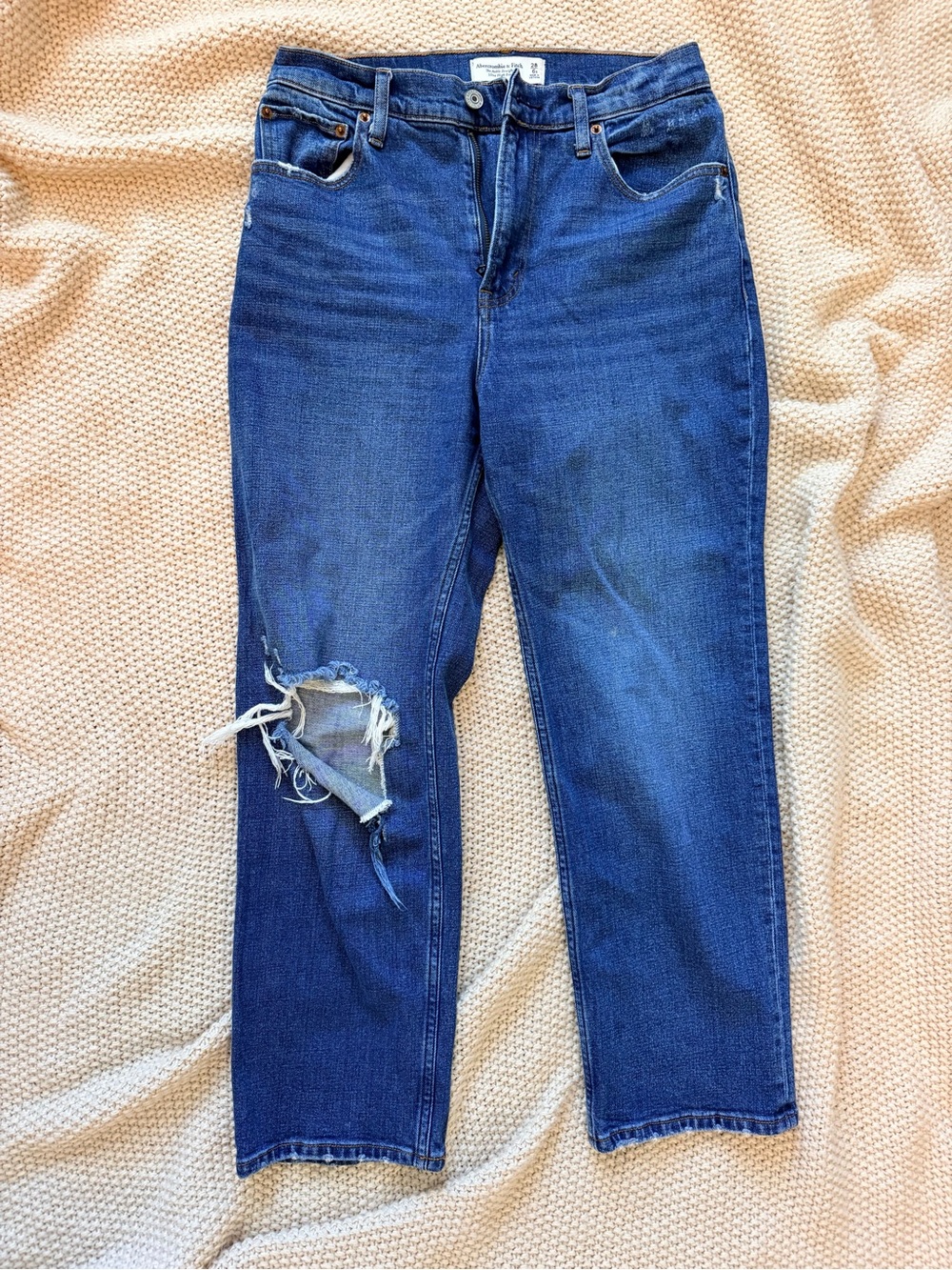 Abercrombie & Fitch Ankle Straight Ultra High Rise Jeans 🤎